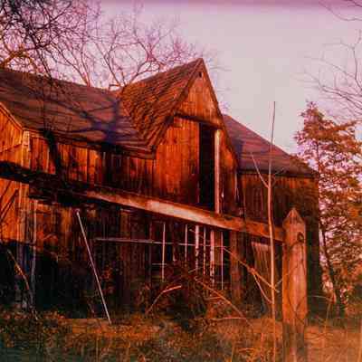 Bush-Holley Site Barn F