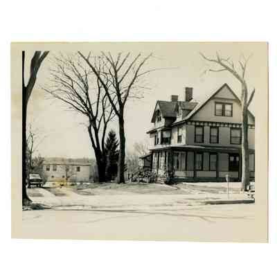 38 Lafayette Place
