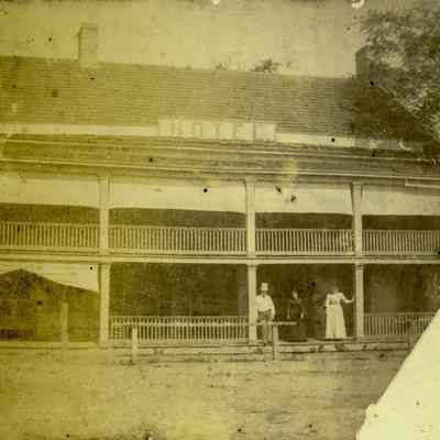 Newman Hotel A