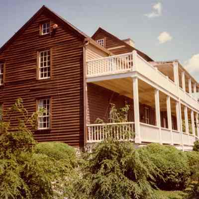 Bush-Holley House Exterior O