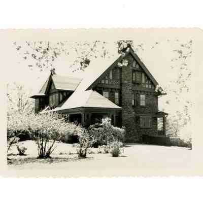 Schwarz Residence Dearfield Drive B
