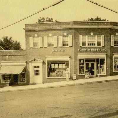 Schinto Brothers Building (100 Bruce Park Avenue
