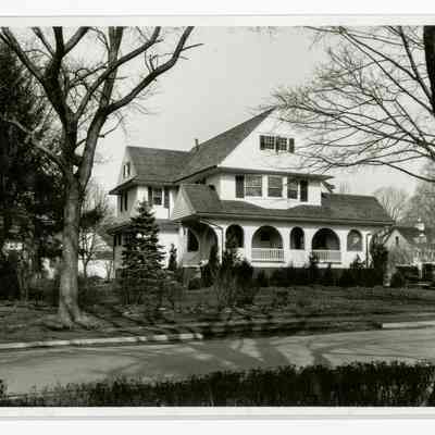 House Mayo Avenue