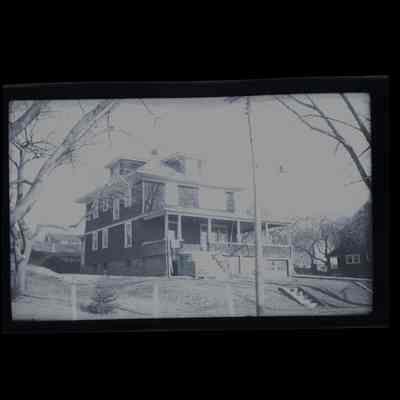 10 Park Avenue Negative
