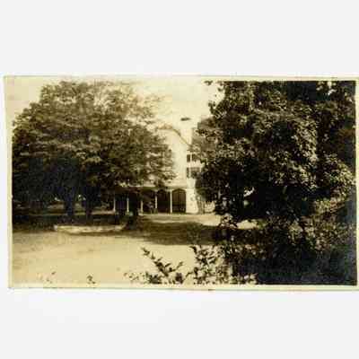 Claire Residence Locust Road B