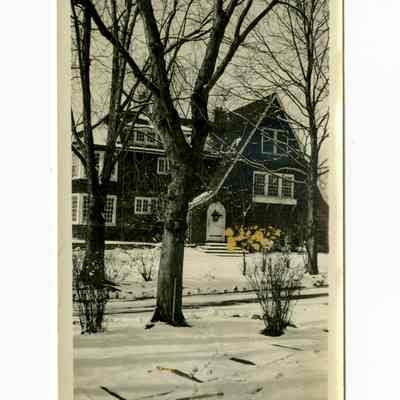 Jones House Middle Way