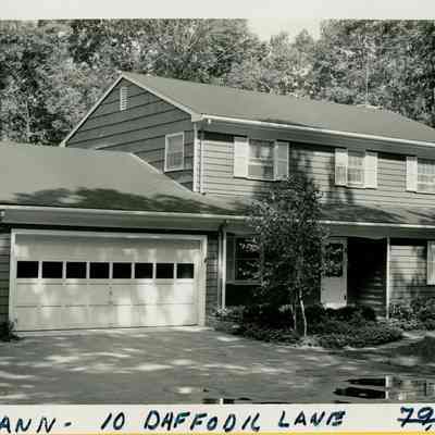 10 Daffodil Lane