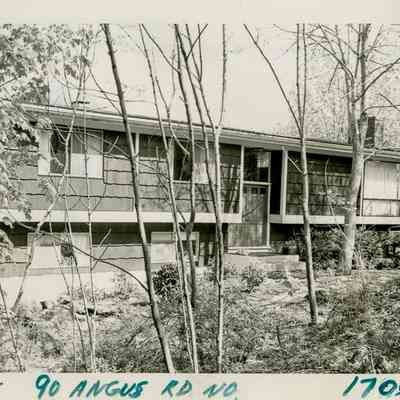 90 Angus Road North