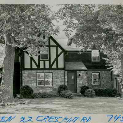 22 Crescent Road