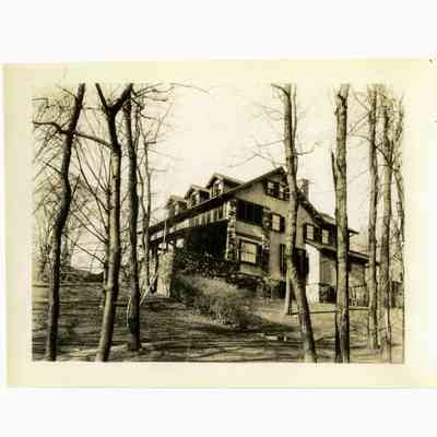Hyde Residence Maple Avenue C