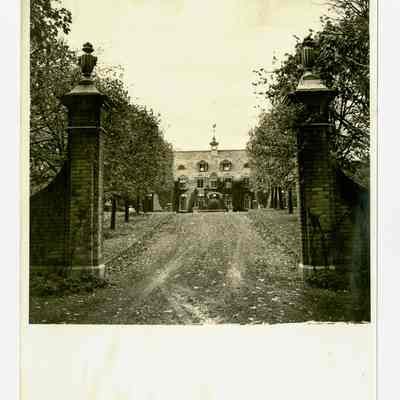 Grand Residence Clapboard Ridge Road A