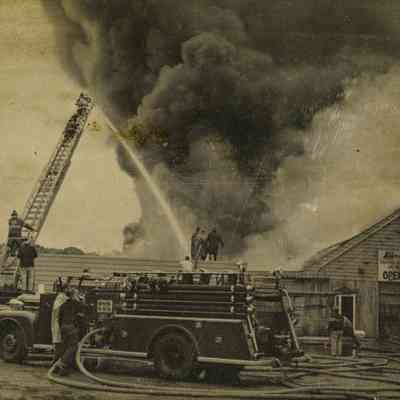 Banksville Farmer's Market Fire