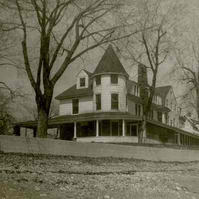 Kathmere Inn B