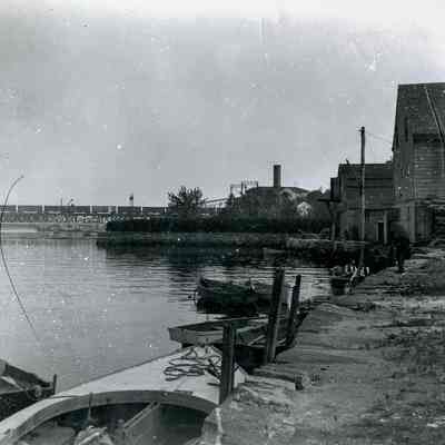 Cos Cob Harbor I - Lower Landing toward RR Bridge