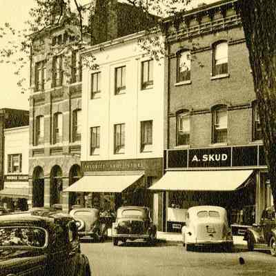 Favorite Shoe Store Building (90-98 Greenwich Avenue)