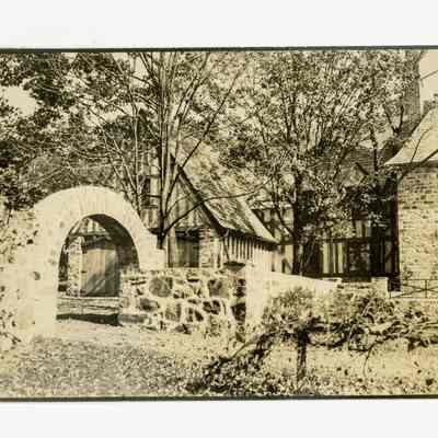 Two Brooks Zaccheus Mead Lane C
