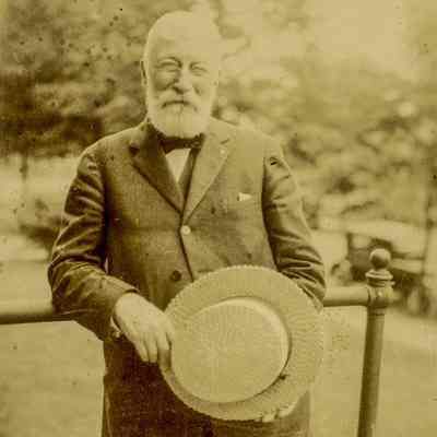 Town Clerk Robert Wellstood
