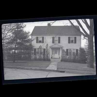 280 Field Point Road Negative