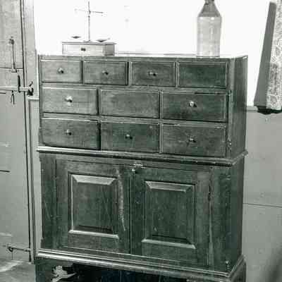 Chest of Drawers