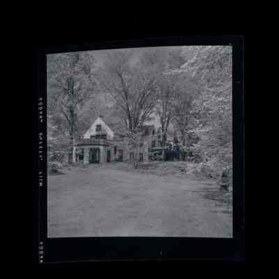Simmons Estate Lake Avenue Negative D
