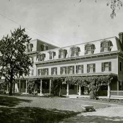 Silleck House B