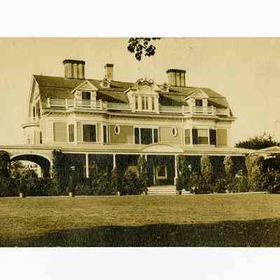 Colvin Residence Field Point Drive A