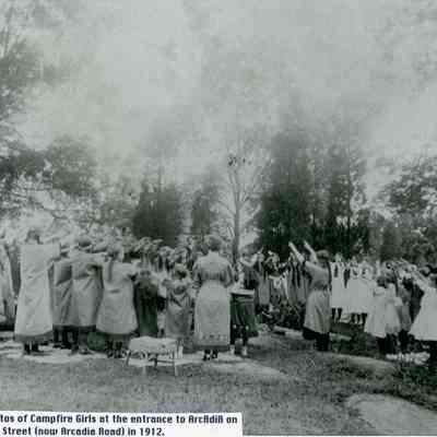 Campfire Girls