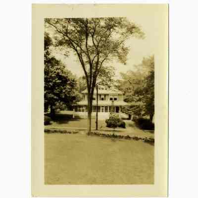 94 Field Point Road B