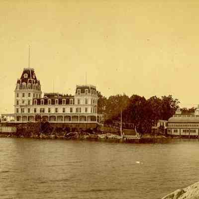 Indian Harbor Hotel D