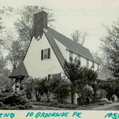 10 Brookside Park