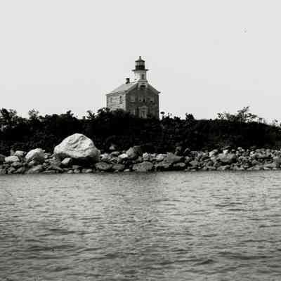 Great Captain's Island Lighthouse F