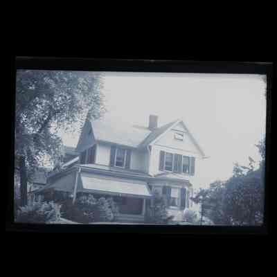 108 Havemeyer Place Negative
