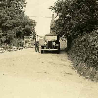 Model T Car at Entrance to Greenwich Point