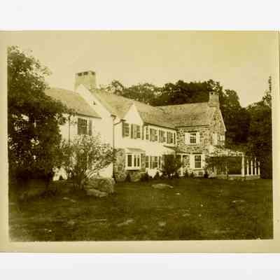 House Knollwood Drive