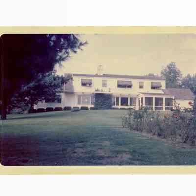 Robinson Residence Quaker Lane B