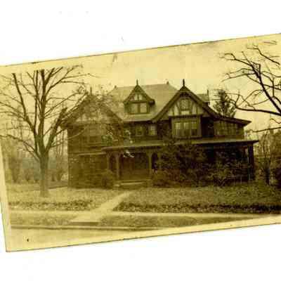 35 Field Point Road B
