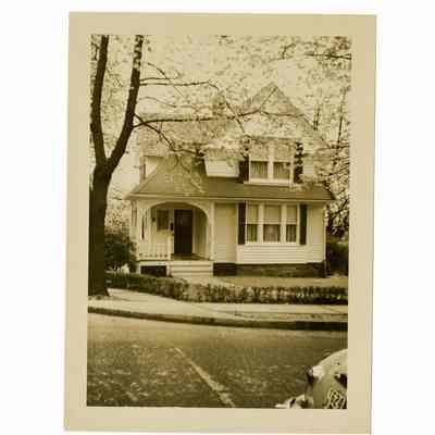 187 Field Point Road