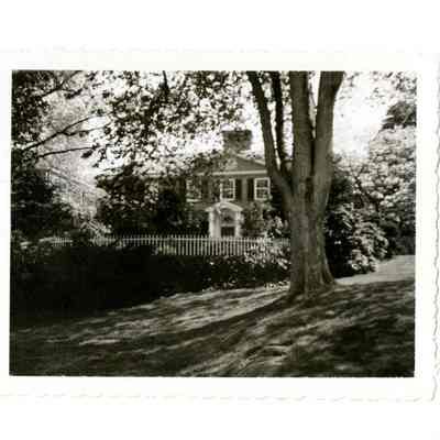 Niles Estate Deer Park Court D