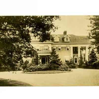 Spaulding Estate Field Point Park H