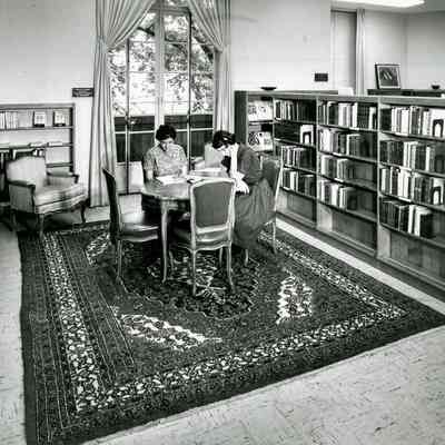 New Greenwich Library French Corner