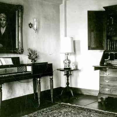 Bush-Holley House Interior N