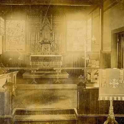 Old St. Paul's Episcopal Church's Altar