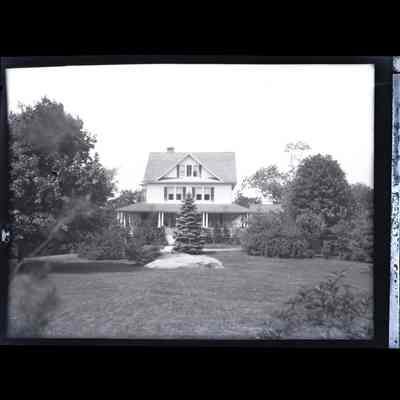 Roberts Residence Lake Avenue Negative A