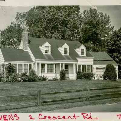 2 Crescent Road