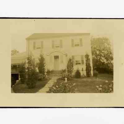 Shorten Residence Field Point Road