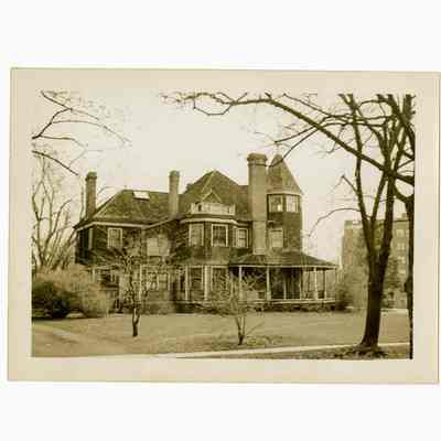 384 Field Point Road A