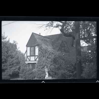 Donovan Residence Perkeley Lane Negative