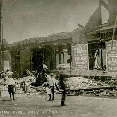 Ray's Building Fire L