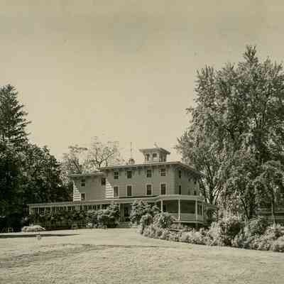 Homestead Inn G