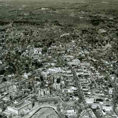 Central Greenwich B